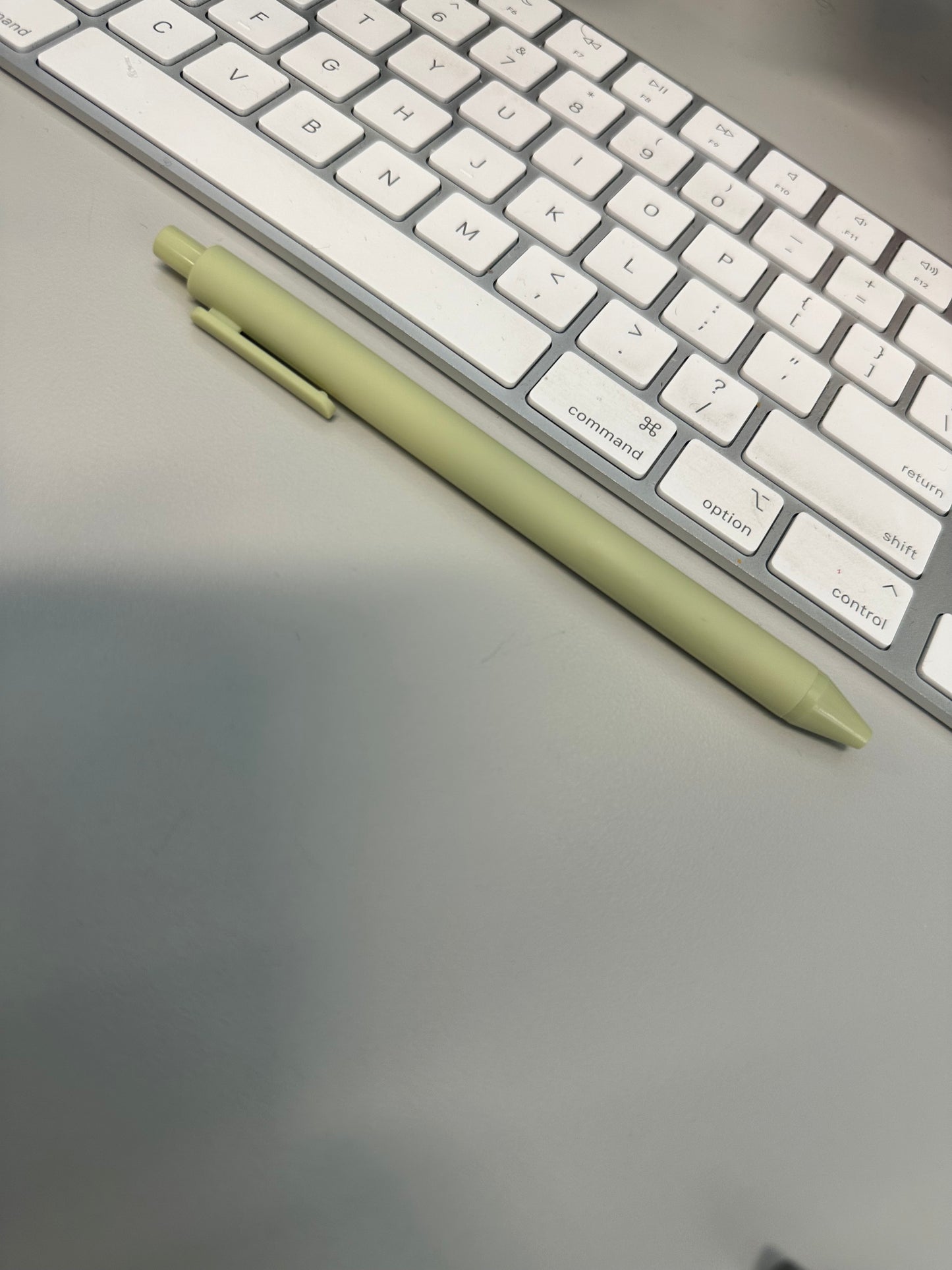 Green Click Gel Pens