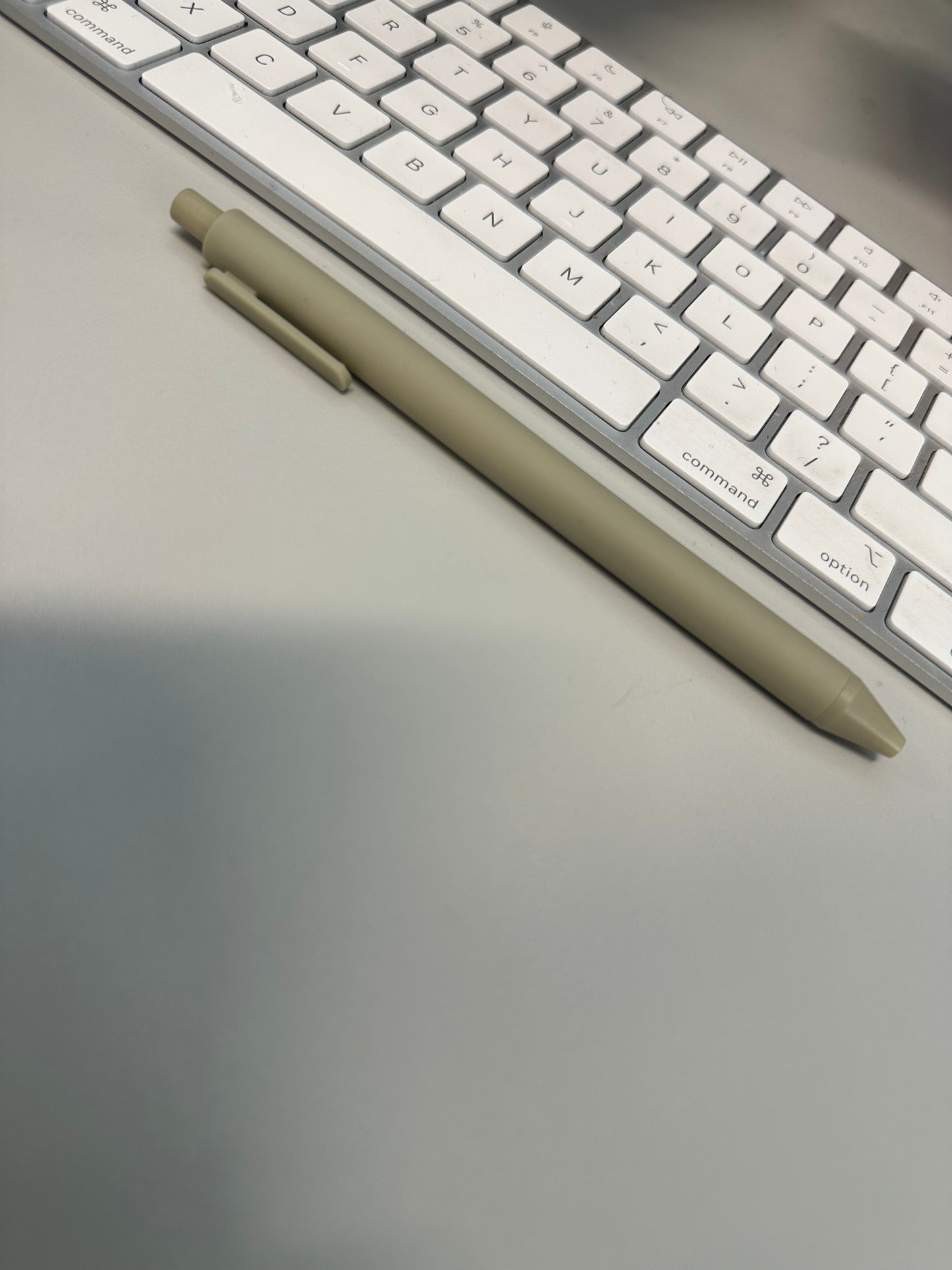 Green Click Gel Pens