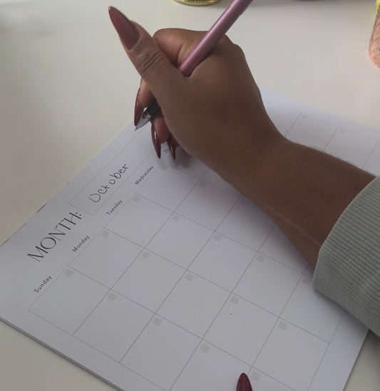 Monthly Overview Deskpad